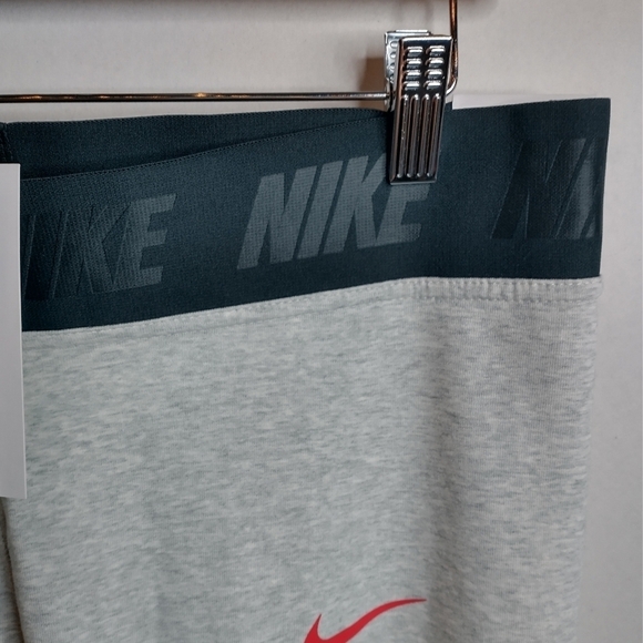 NWT Nike OSU Buckeyes Tight Fit High Rise Leggings, size XL - Picture 11 of 11